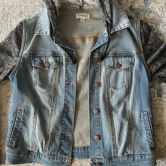 Jean Jacket - Picture 5 of 5